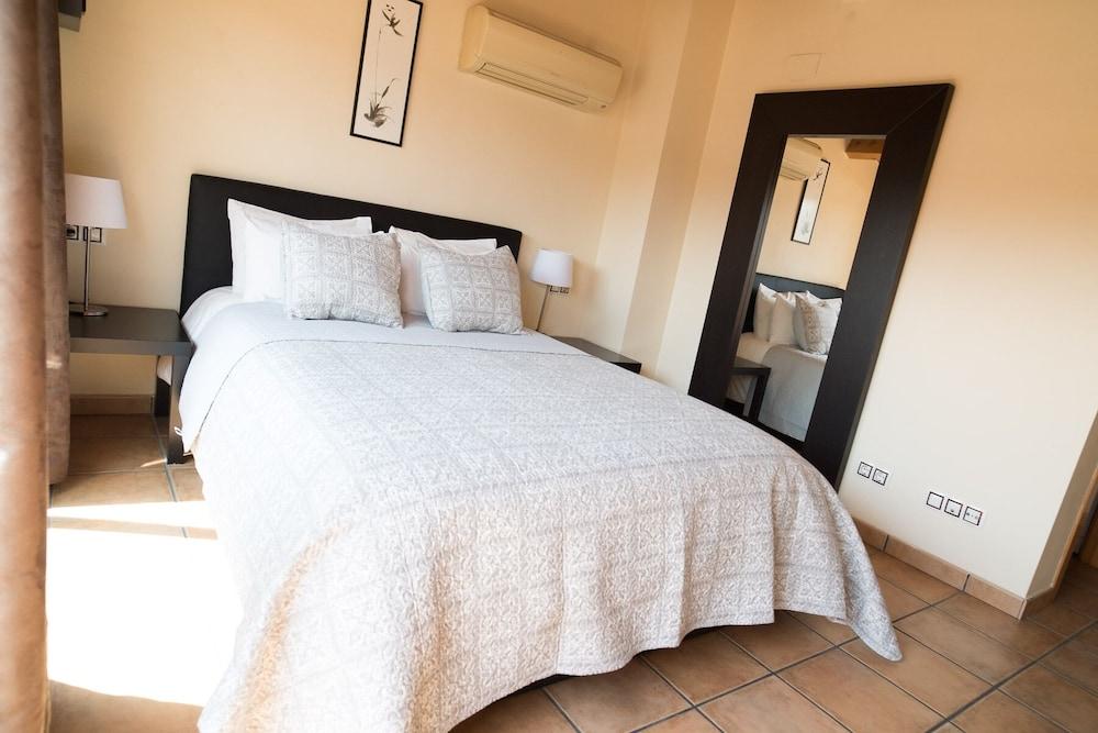 מנרסה Urbi Apartments מראה חיצוני תמונה